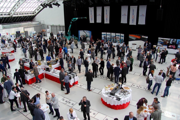 Entlang des Schwerpunkts “Markttrends im Innenausbau“ erwartete die Besucher ein abwechslungsreiches Programm beim 21. Saint-Gobain Glass-Fachtag in Linz. - © ClimaPlusSecurit-Partner / Birgit Tegtbauer
