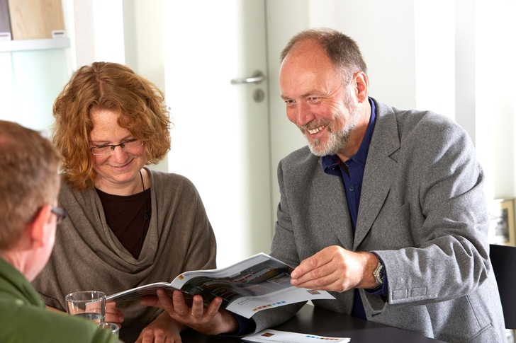 “Zum Glück haben wir für unseren neuen Internetauftritt die richtigen Partner gefunden: Hörmann unterstützt uns mit passenden Inhalten und bringt alles in ein digitales Bild.“ Knuth-Ivert Marten, Geschäftsführer Spengler + Bachstein GmbH