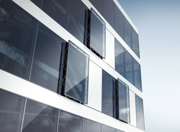 Fenster lassen sich mit Produkten aus Leonberg auch parallel abstellen.