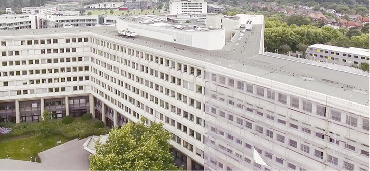 
Der Gebäudekomplex der Deutschen Rentenversicherung Westfalen wird nicht nur mit neuen Fenstern ausgerüstet.



