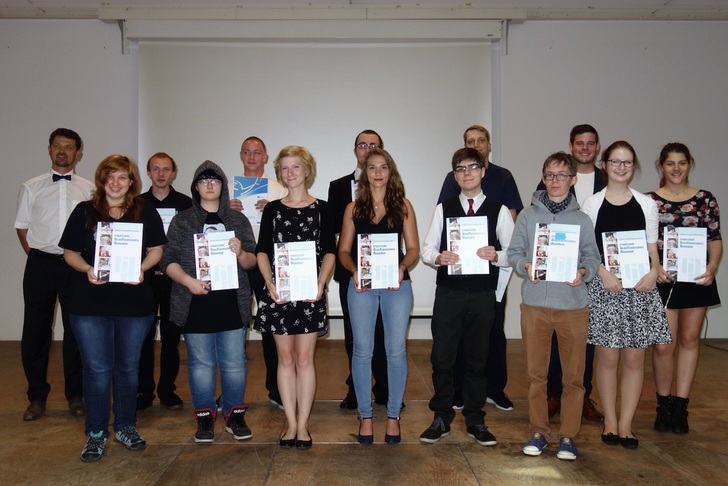 Die erfolgreichen Absolventen des Abschlussjahrgangs 2017