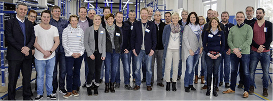 <p>
Durch die insgesamt 18 Außendienstmitarbeiter der beiden deutschen Partner soll eine noch engere Vertriebsbetreuung der Fachhändler vor Ort stattfinden.
</p>

<p>
</p> - © Foto: Hüppe Nova

