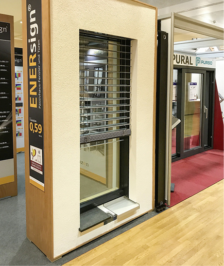 



Mauerwerke, Fenster, Fensterbänke, Wandanschlüsse und Sonnenschutz: Für jeden Besucher der Passivhaustagung war im Ausstellungsbereich etwas dabei. 
