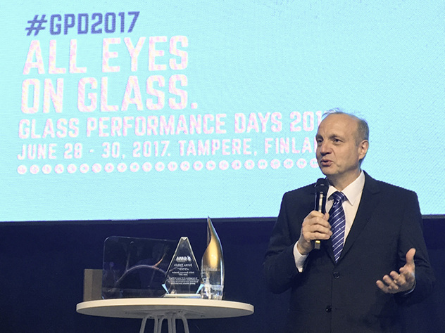 <p>
</p>

<p>
Jorma Vitkala, der Erfinder der Glass Performance Days, bei der Eröffnung der GPD 2017
</p> - © Foto: Matthias Rehberger

