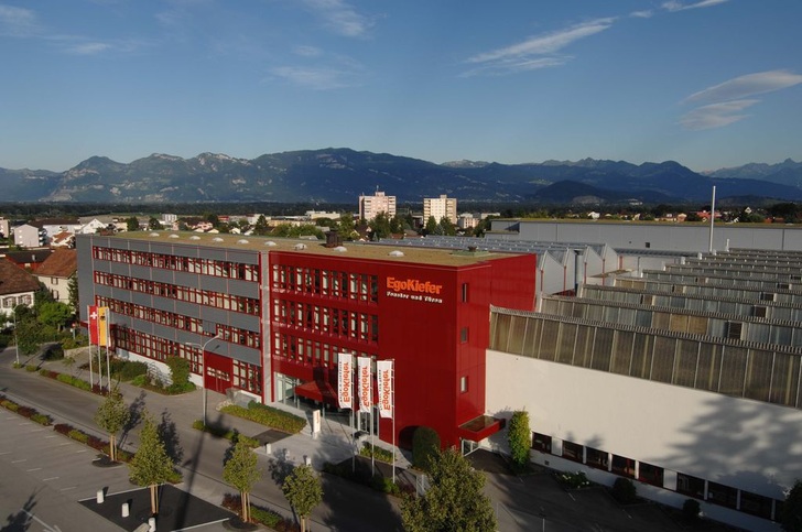 In diesem Jahr soll der Produktionsstandort EgoKiefer im Schweizerischen Villeneuve nach Langenwetzendorf verlagert werden. - © Arbonia
