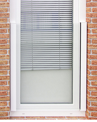 



Mit ewisa | easy window safe kommt eine neue Absturzsicherung für französische Balkone auf den Markt, die ohne einen Handlauf auskommt.
