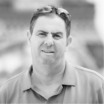 
Hans-Werner Jabs wirft der Branche zu wenig Entscheidungswillen vor, um auf E-Autos umzusteigen. 



