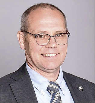 



Dr. Gerd Walter, erfolgreicher und engagierter Fensterbauer aus Kassel.
