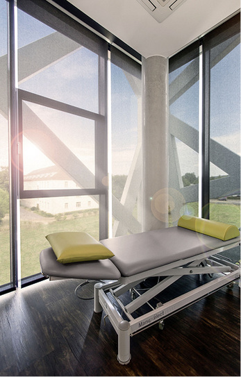 



Dank der hohen Luftdurchlässigkeit der Stoffe lassen sich die Zimmer unkompliziert und gefahrlos lüften.
