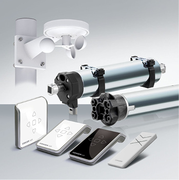 
Die Wetterstation Air kommuniziert mit jedem Motor und sperrt bei Wind z. B. auch die Handsender.



