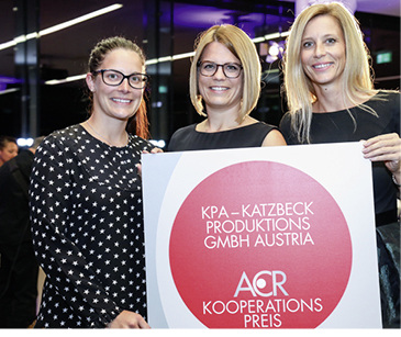 <p>
</p>

<p>
Seit 2009 stehen Nina, Daniela und Kristina Katzbeck an der Spitze des Unternehmens.
</p> - © Katzbeck

