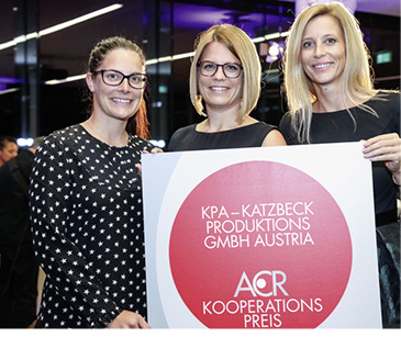 



Seit 2009 stehen Nina, Daniela und Kristina Katzbeck an der Spitze des Unternehmens.
