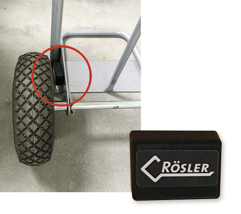 <p>
Der Rösler EQTrace BT-Plus lässt sich direkt an einem Gerät, einem Werkzeugkoffer o. Ä. befestigen und mittels Bluetooth mit dem Smartphone via App lokalisieren.
</p>

<p>
</p> - © Foto: Rösler Software-Technik GmbH

