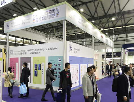 
Das ift Rosenheim hat mit einer „Special Show“ als „Centre of Excellence“ die Themen Qualität + Sicherheit vom Design bis zur Installation angeboten. Der eigene Messestand wurde von der Industrie unterstützt.



