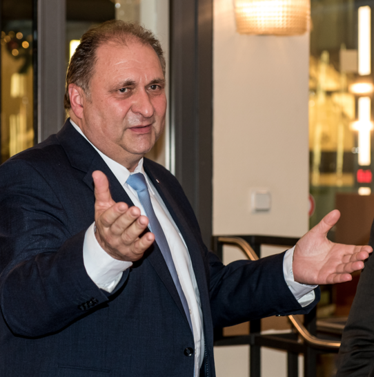 ZDH-Präsident Hans Peter Wollseifer zeigte sehr engagiert, dass er um den Meisterbrief kämpfen wird.