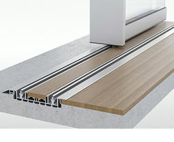 



Die zweispurige Variante der Bodenschiene von cero II wird mit einem Einlegeprofil zu einem glatten Übergang.
