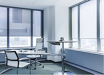 



Das Bild zur Pressemeldung des RAL „Gütegesicherter Sicht-/Blend- und Sonnenschutz mit Textilbehängen“ entspricht einem Produktbild von Glasgard.
