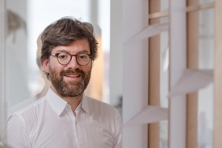 Dr.-Ing. Architekt Philipp Lionel Molter, Mitarbeiter bei der Professur für Entwerfen und Gebäudehülle.