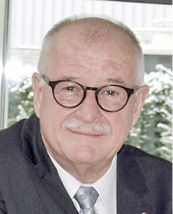 
DR. ECKHARD KEILL



Seit über 12 Jahren ist Dr. Eckhard Keill Vorstandsvorsitzender der Roto Frank AG. Der Wirtschaftswissenschaftler leitet außerdem die Division Fenster- und Türtechnologie des Bauzulieferers, den das Magazin „Wirtschaftswoche“ im Segment „Fenster- und Türbeschlagsysteme“ gerade als „Weltmarktführer 2018“ auszeichnete.



Schreiben Sie uns Ihre Meinung zum Gastkommentar: glaswelt@glaswelt.de



