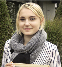 



Michelle Hornung hat ihre Ausbildung zur Industriekauffrau bei Kneer-Südfenster als eine der Besten im Raum Mittelfranken abgeschlossen.
