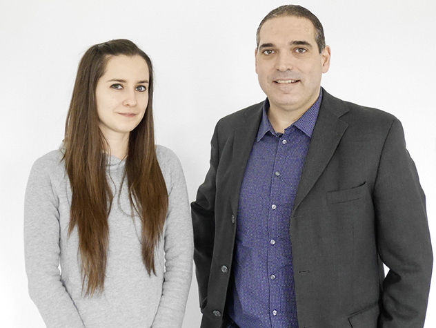 



 Geschäftsführer Bernhard Scheidl mit Gabriella Acs, die Ansprechpartner der Glastronic in Ungarn.
