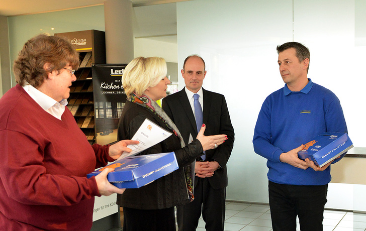 Das Lechner-Team freut sich über den Sicherheitspreis der BG.