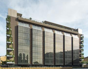 Das Hotel VIU in Mailand ist eines der ersten Gebäude, bei dem "Coating on Demand" zum Einsatz gekommen ist. - © AGC Interpane
