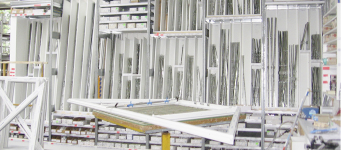 



Auch das ist Standardmaterial: Fensterbeschläge
