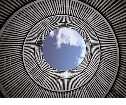 



Die Skyfloor BF Oberlichter bringen Licht durch Dach und Boden.
