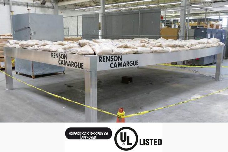 Die Terrassenüberdachung Camargue, die Windlasten von über 320 km/h widersteht und bis zu 200 kg/m trägt, erhielt die Miami-Dade-Zertifizierung und ist zudem UL Listed.