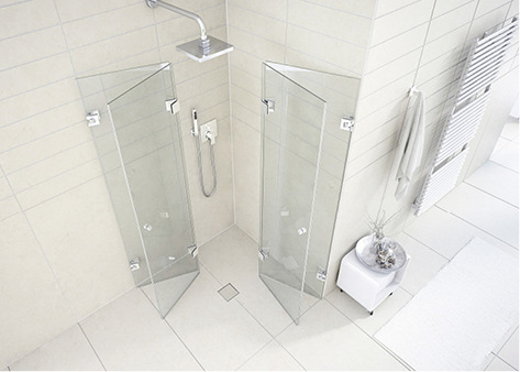 



Dieser Falttürbeschlag erweitert die BF 112-Serie um einen barrierefreien Zugang zur Dusche.
