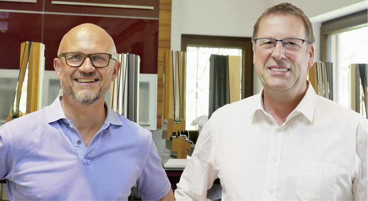 



Die beiden Niveau-Geschäftsführer Dieter Heep (l.) und Werner Erwig legen Wert auf die aktive Unterstützung ihrer Handelspartner. 
