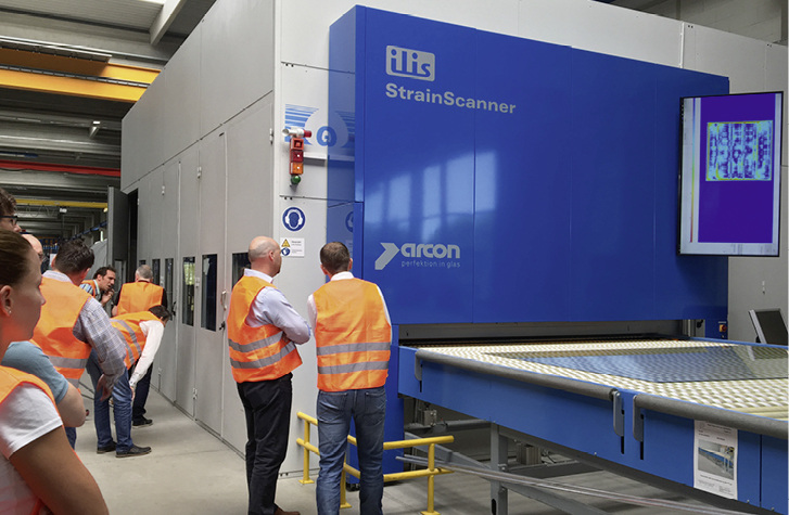 



Der StrainScanner, der gemeinsam von arcon und ilis zur Erkennung von Anisotropien entwickelt wurde, macht es möglich, diese bereits während der Fertigung zu erkennen und den ESG-Ofen bei Bedarf nachzujustieren.
