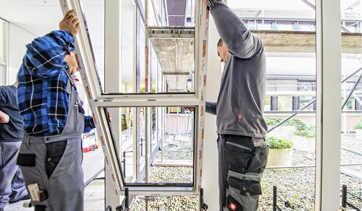 
Fenstermontage ganz fix: Alle Elemente wurden in 30 Minuten oder weniger montiert.



