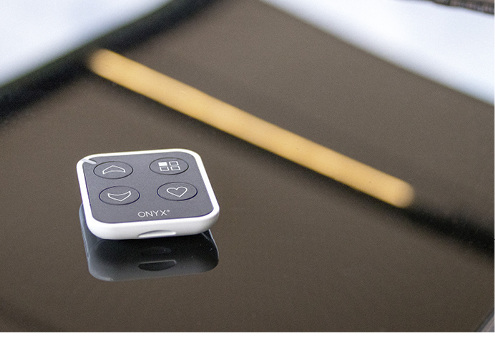 



Klein, handlich, smart und komfortbetont sollen die wichtigsten Attribute des neuen Handsenders von Hella sein.
