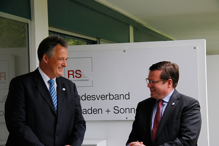 Rechtsanwalt Ingo Plück folgt als Hauptgeschäftsführer auf Christoph Silber-Bonz, der sich einen Lebenstraum als Hotelier in der Nähe von Bonn erfüllt.