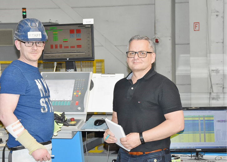 



Betriebsleiter Lothar Schleiner (r.) setzt bei Gethke Glas in Gronau seit Kurzem eine Optimierungssoftware von Lisec ein, mit sehr guten Ergebnissen.

