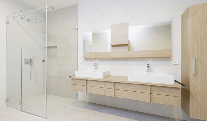 



Mit seiner pyrolytischen Beschichtung ist Luxclear Protect beständig gegen Ablagerungen, Abnutzung und Eintrübungen. So bleibt die Dusche immer strahlend hell und glänzend. 
