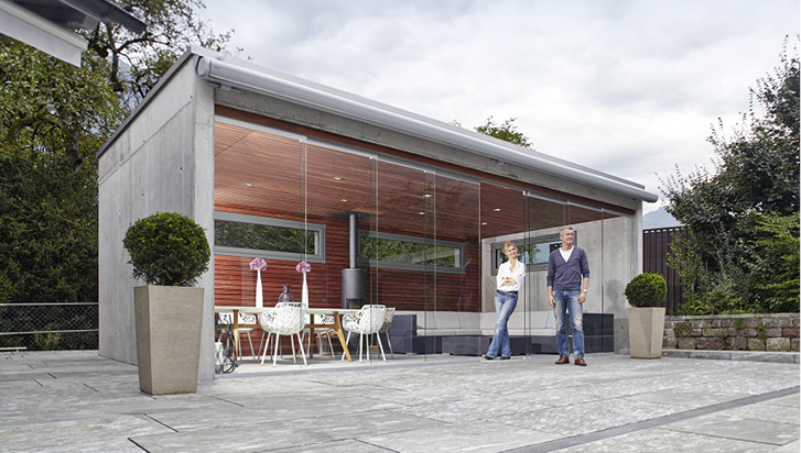 



Das Schiebetürsystem GM Lightroll 10/12 bietet maximale Transparenz, auch für Gartenbauten.
