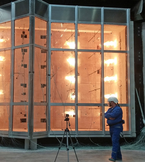 Von der Prüfplanung über Prüfung und Fremdüberwachung bis zum fertigen “Zertifikat zur Bescheinigung der Leistungsbeständigkeit“ kommt alles aus einer Hand — das bringt Synergien und Schnelligkeit