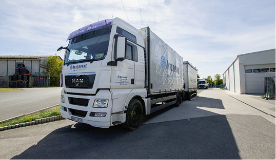 



Bei Interpane Häsen in Brandenburg produzieren aktuell 65 Mitarbeiter Isolier- und Sicherheitsgläser. Jetzt erweitert das Unternehmen und investiert 1,8 Mio. Euro. 
