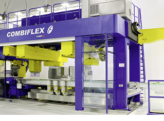 



Die neue Combiflex von Forvet erlaubt die vollautomatische Glasbearbeitung von Flachglas.
