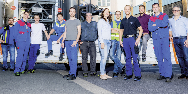 <p>
</p>

<p>
Um eine fundierte und umfassende Ausbildung kümmern sich bei der Veka AG die Ausbilder der verschiedenen Fachbereiche.
</p> - © Foto: Veka

