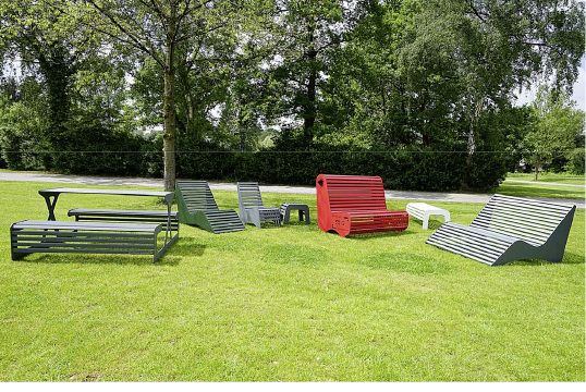 



Die besonderen Aluminium-Möbel von m&s aus Büren laden zum Verweilen im eigenen Garten, in Außenbereichen der Gastronomie sowie in Ruhezonen von Firmen ein.
