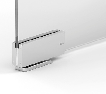 



Der neue untere Eckbeschlag Universal Motion besitzt eine integrierte, hydraulische Selbstschließfunktion.
