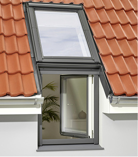 <p>
</p>
<p>
Dank der Dreh-/Kippfunktion des Zusatzelements „Fassade“ ist nicht nur zusätzlicher Komfort im Dachgeschoss garantiert. Es ist zudem in den meisten Fällen auch als Notausstieg zugelassen.
</p> - © Foto: Velux Deutschland GmbH
 
Dank der Dreh-/Kippfunktion des Zusatzelements „Fassade“ ist nicht nur zusätzlicher Komfort im Dachgeschoss garantiert. Es ist zudem in den meisten Fällen auch als Notausstieg zugelassen.