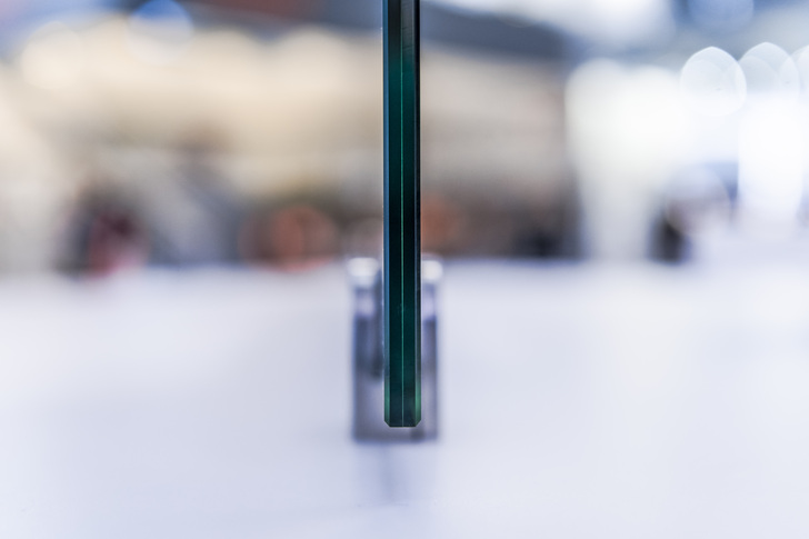 Das Vakuum-Glas Fineo wird am AGC-Standort in Lodelinsart (B) gefertigt. - © AGC Europe
