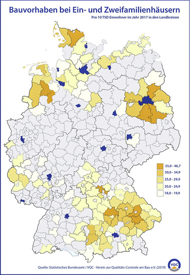 <p>
</p>

<p>
In 118 Landkreisen von insgesamt 294 werden mehr als 18 Häuser pro 10 TSD Einwohner gebaut.
</p> - © VQC

