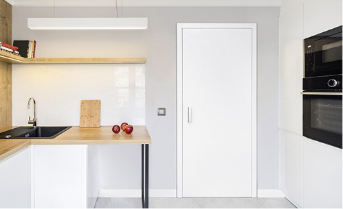 



Der magnetische Keep Close Schließer erlaubt es, gefälzte und stumpfe Innen- und Wohnraumtüren aus Holz geräuschlos zu bedienen.
