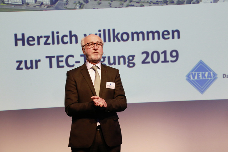 Vertriebs- und Marketing-Vorstand Bonifatius Eichwald nutzte die erste TEC-Tagung dieses Jahres, um die Teilnehmer zu begrüßen.